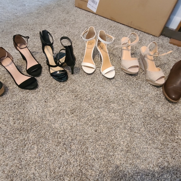All name brand heels and boots all size 6 - Picture 3 of 6